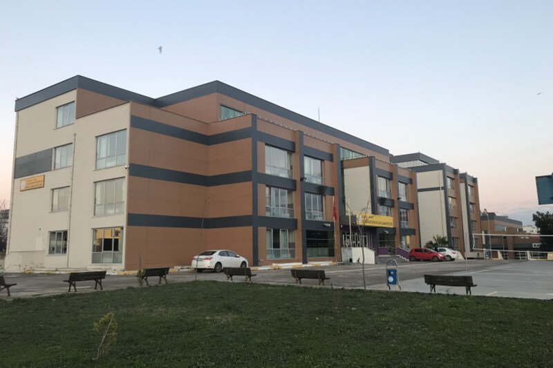 İK Yapı - Pendik İmam Hatip Lisesi